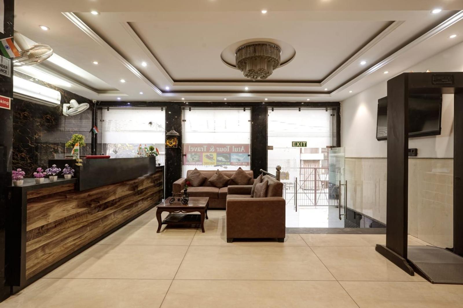 Lite Grand Hotel New Delhi